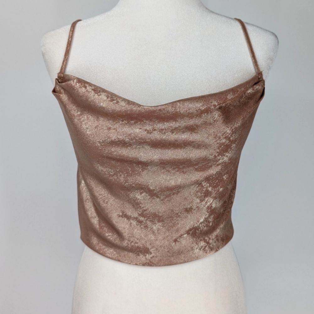 Dress Forum Small Rose Gold Metallic Sleeveless Straply Camisole Crop Top Blouse